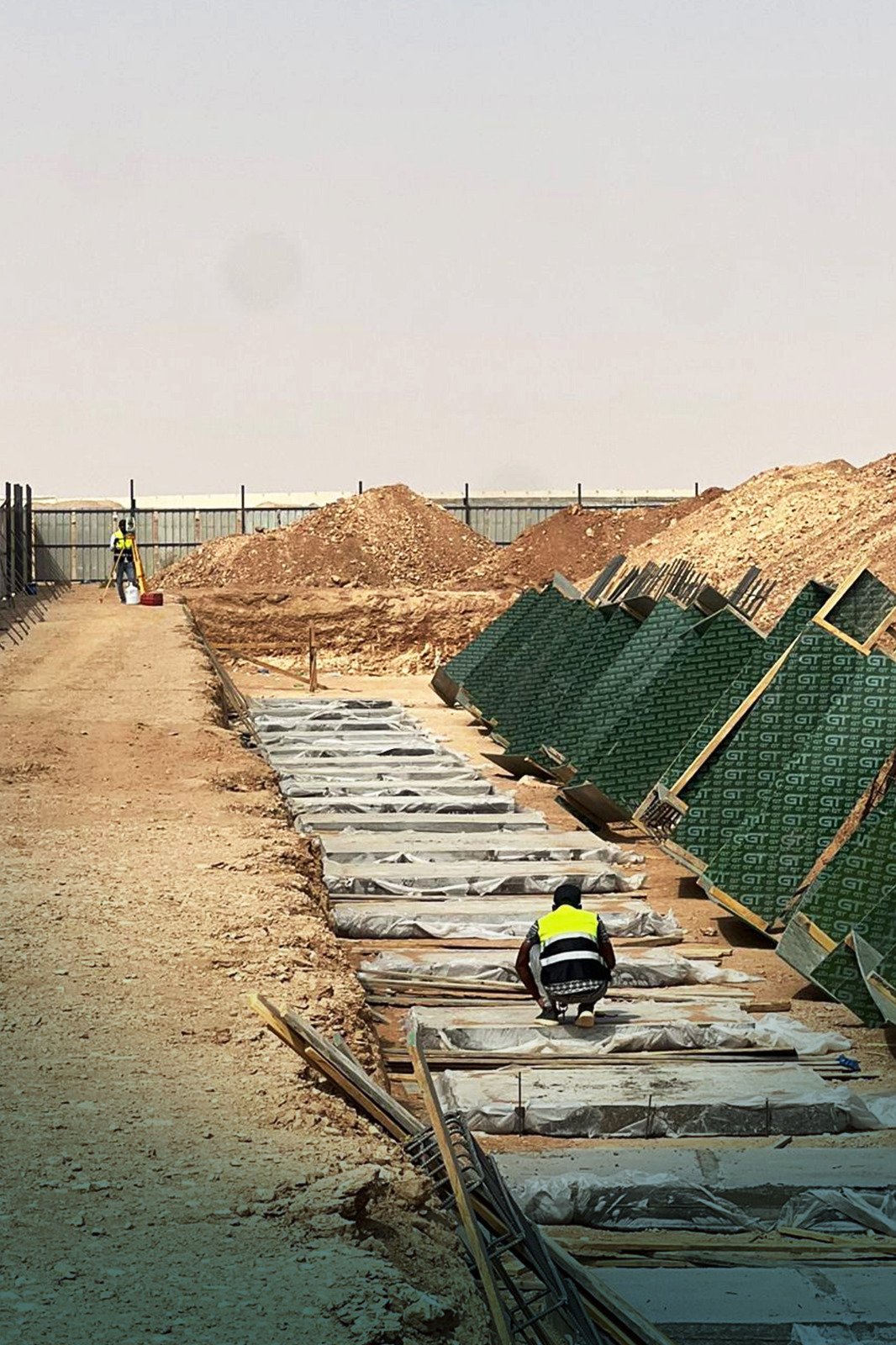 الرفع المساحي أمام أبراج